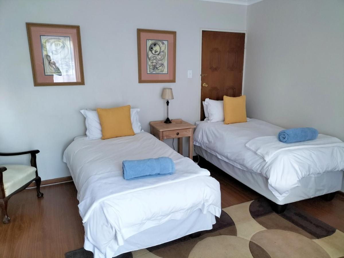Park Living Guesthouse Bloemfontein Exteriör bild